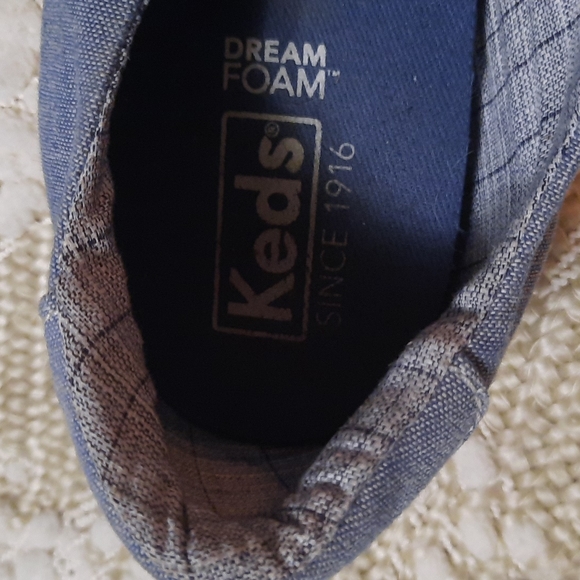 LAST CHANCEKeds Women's Blue Chambray Dream Foam lace up comfort sneakers sz.9 - Picture 4 of 7